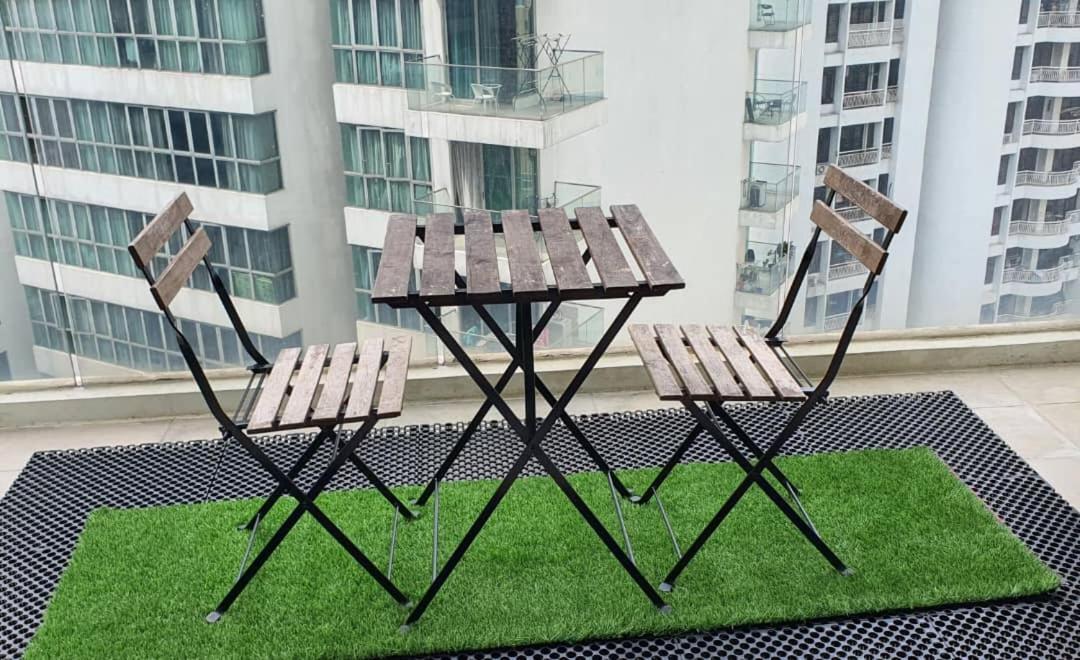 Regalia Suites Klcc View Rooftop Infinity Pool By Angkasa Homes Kuala Lumpur Buitenkant foto